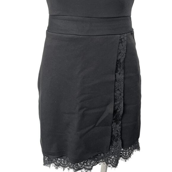 French Connection Black Short Sleeve Scalloped Lace Mini Pencil Sheath Dress 2 - Picture 4 of 6